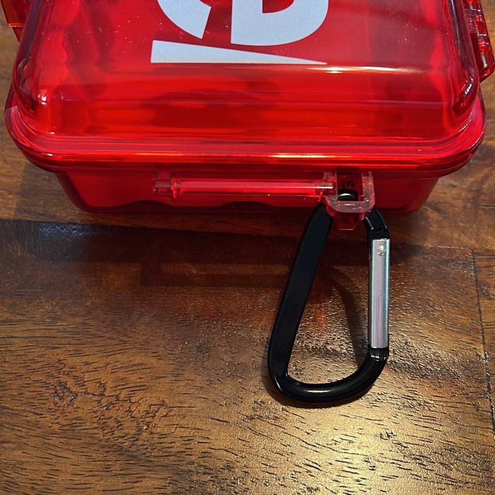 SUPREME Box - Picture 3 of 7